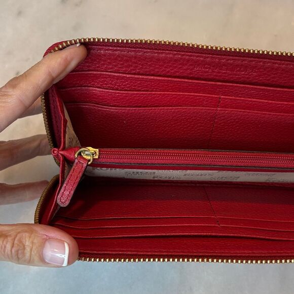 Michael Kors Wallet Leather Pebbled Red Jet Set Continental Full Zip Wallet - Picture 15 of 16